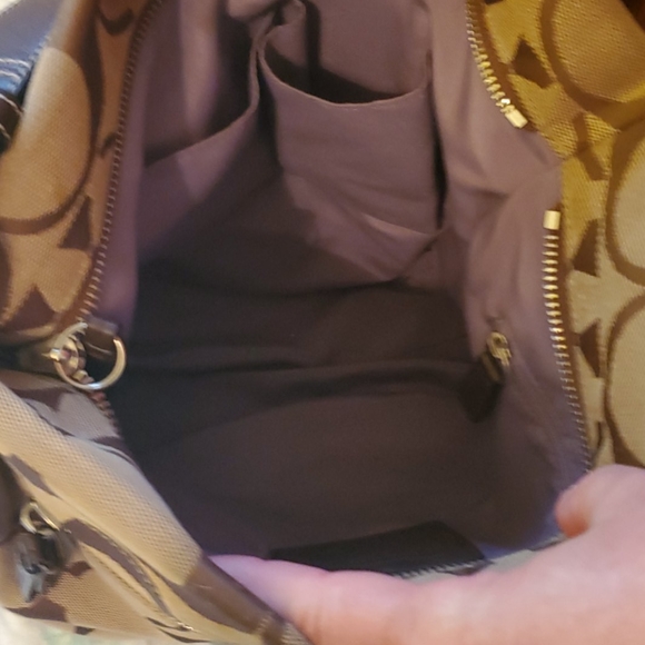 Coach Handbag - Picture 3 of 3